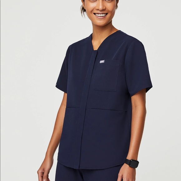 Figs Tops - FIGS Masaya Scrub top